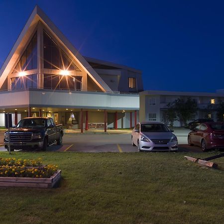 Albatross Hotel Гандер Екстериор снимка